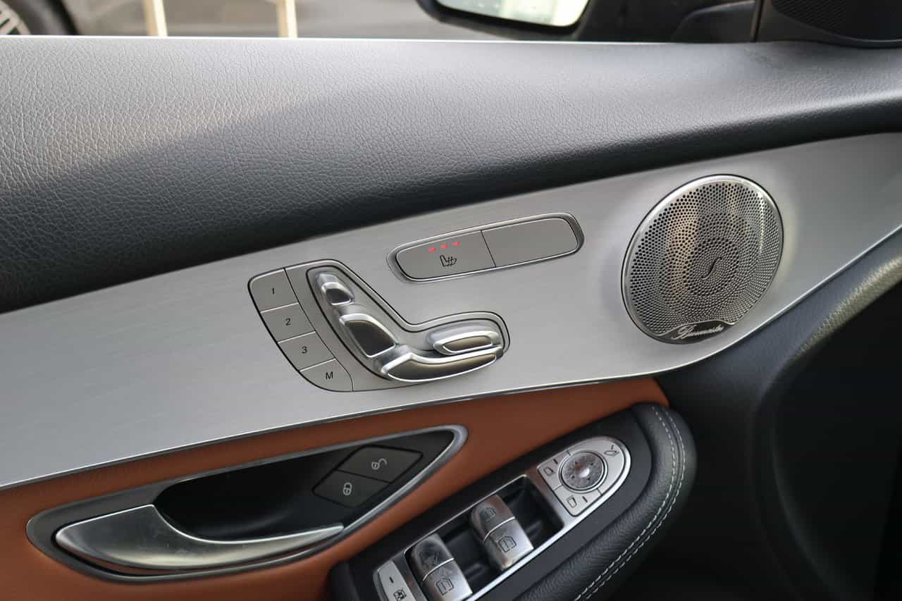 Image 11 Mercedes-Benz GLC-Class 4MATIC SUV 2021