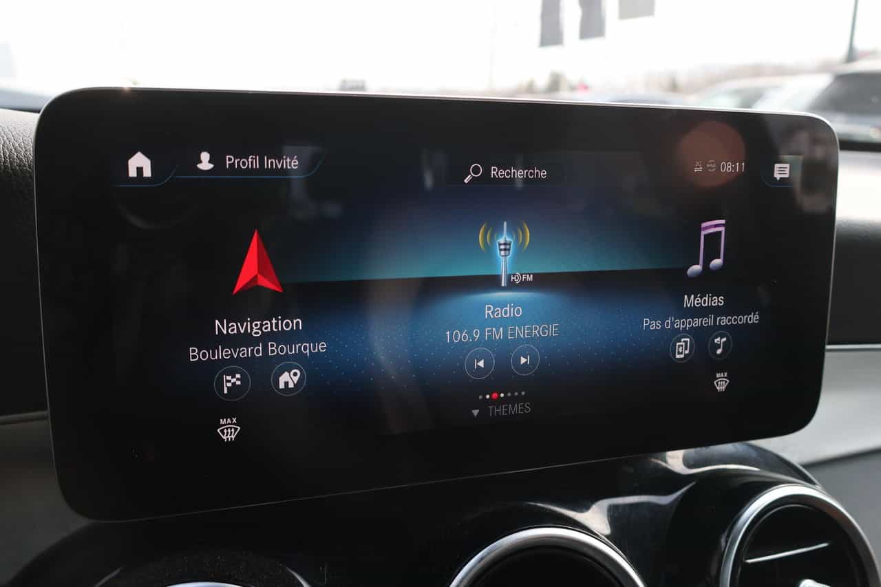 Image 18 Mercedes-Benz GLC-Class 4MATIC SUV 2021