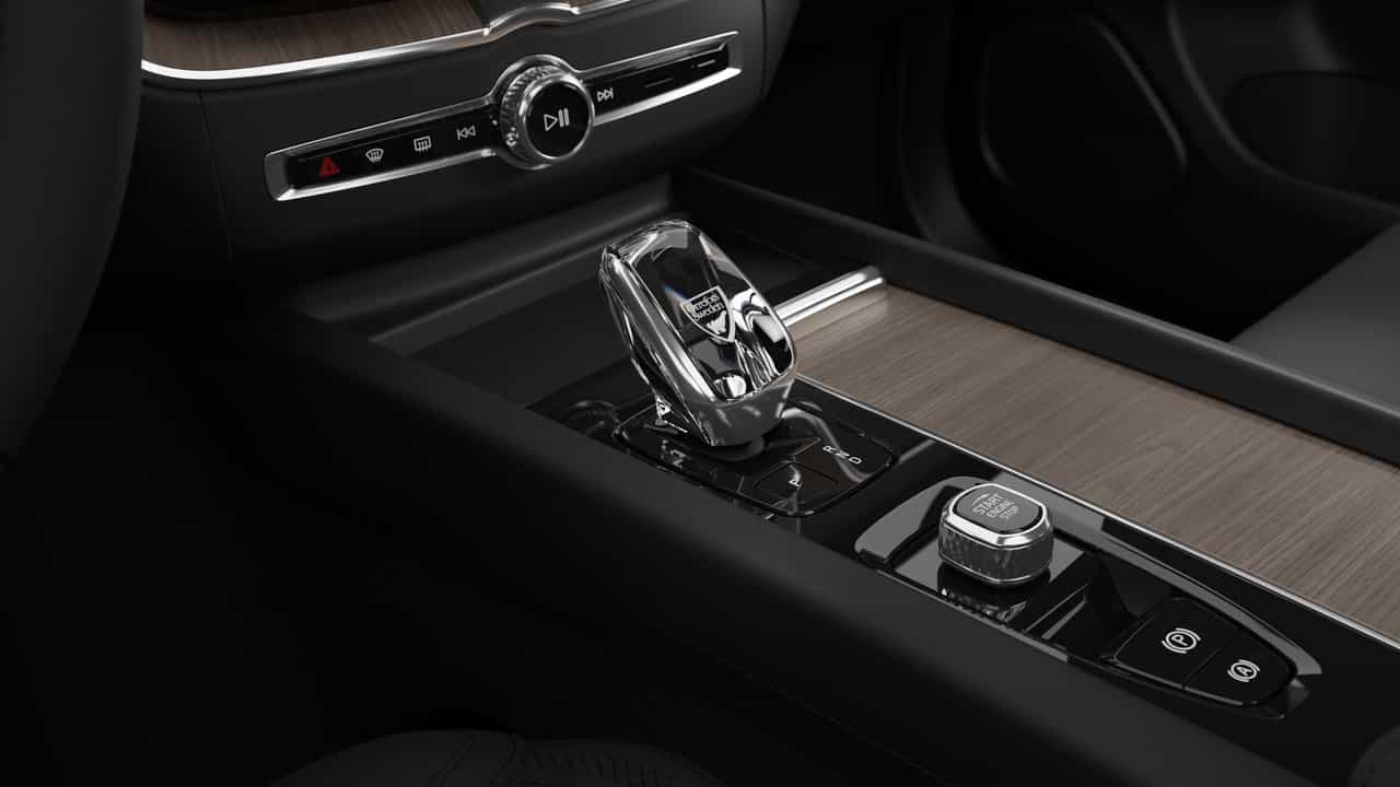 2026 Volvo XC60 B5 - Plus - Image 11