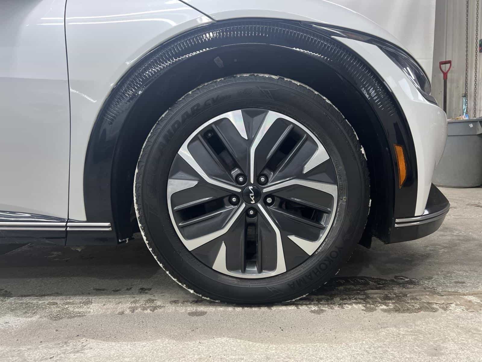 2022 Kia EV6 Long Range - Image 4