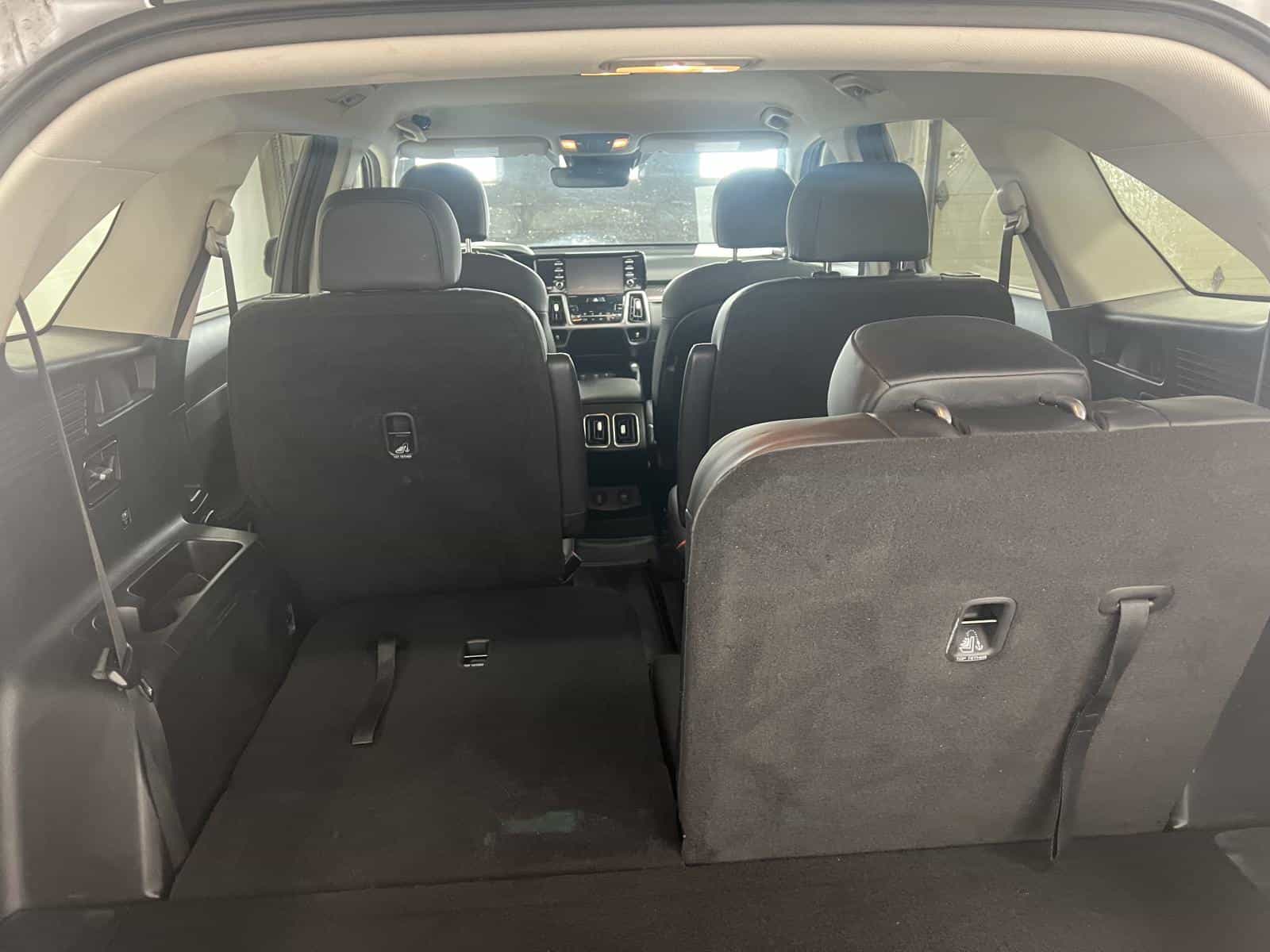 2022 Kia Sorento EX PHEV - Image 18