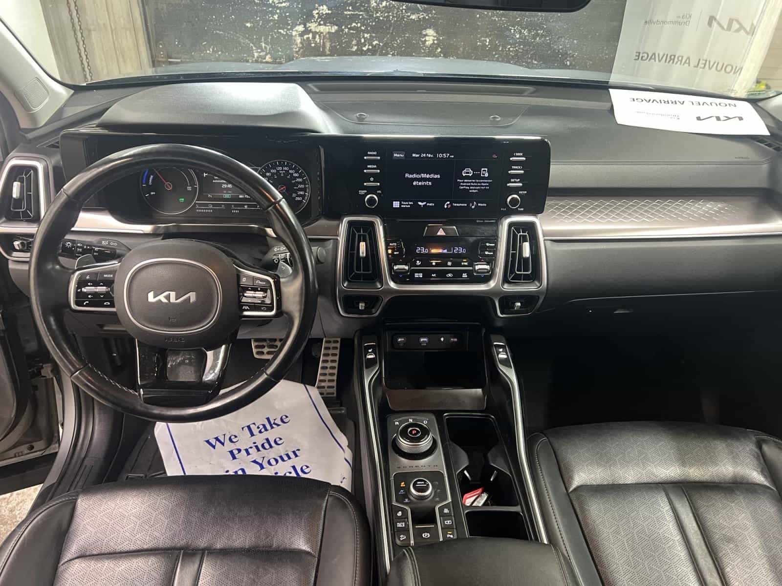 2022 Kia Sorento EX PHEV - Image 10