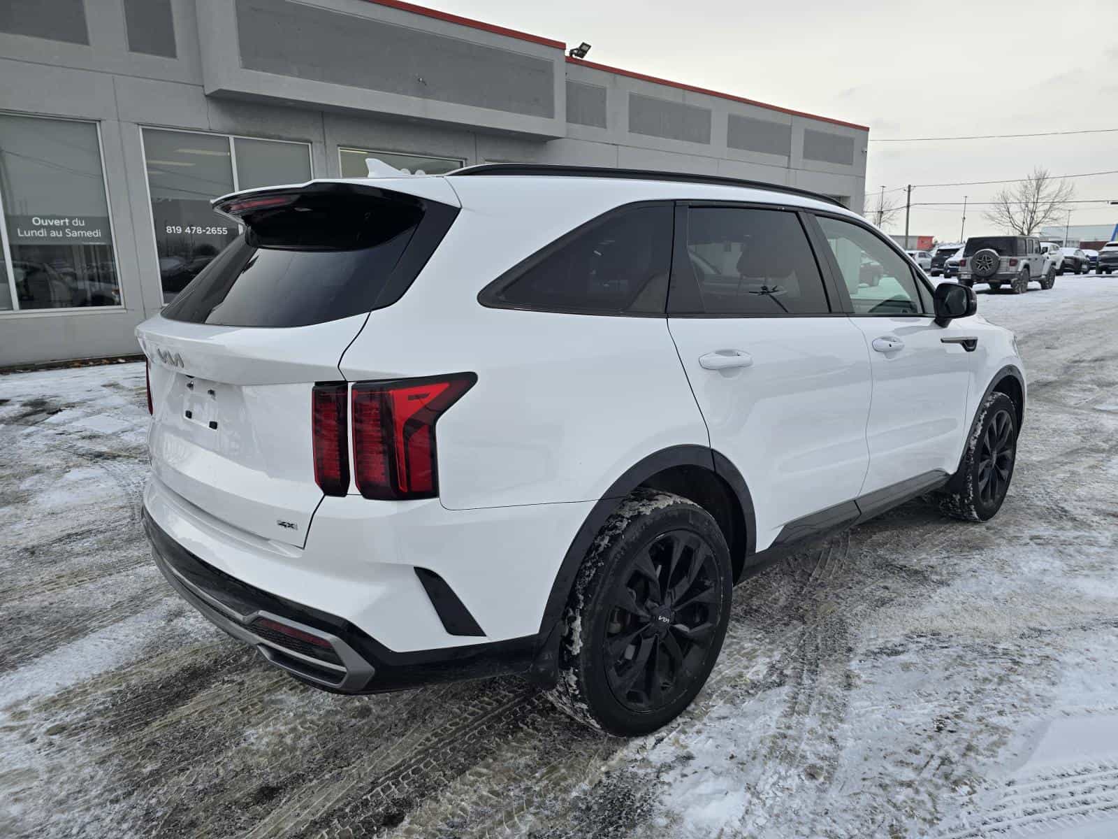 2023 Kia Sorento EX - Image 3