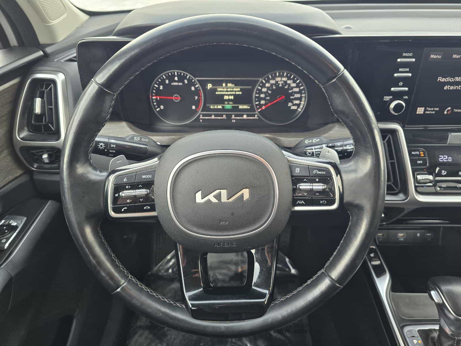 2023 Kia Sorento EX - Image 12