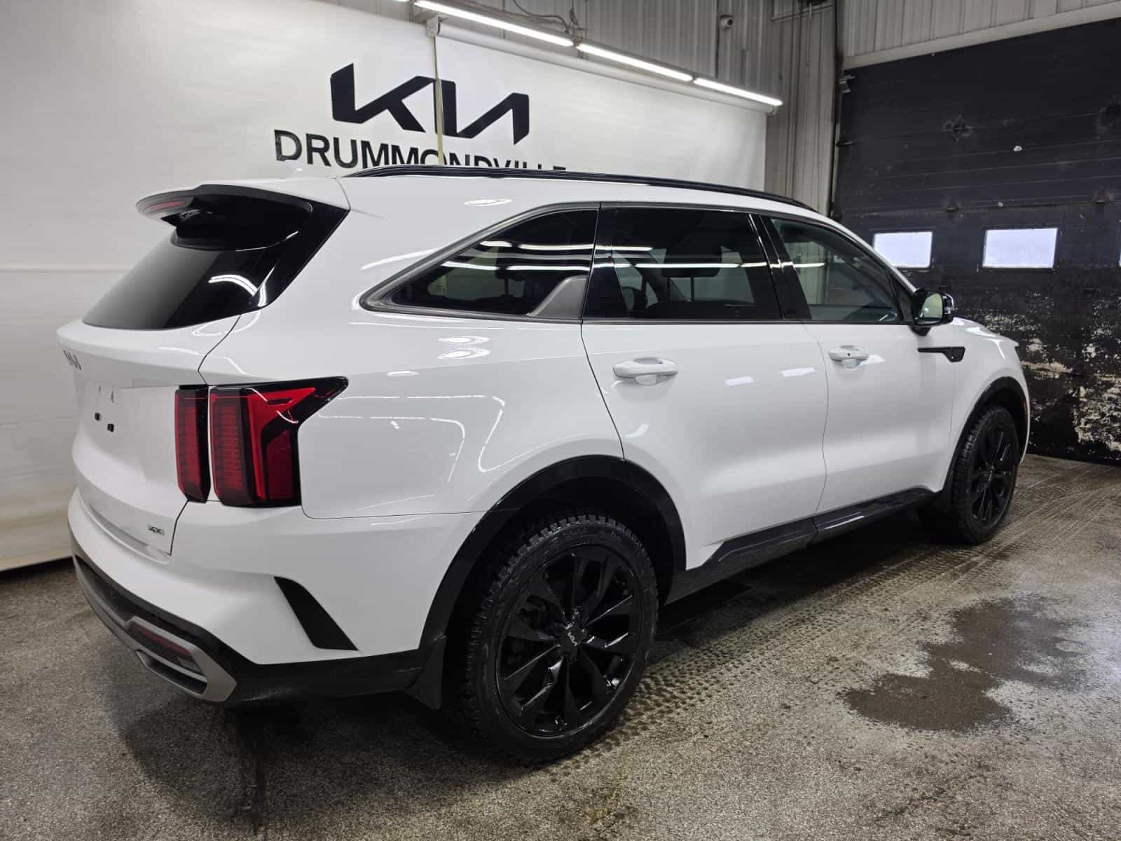 2023 Kia Sorento EX - Image 4