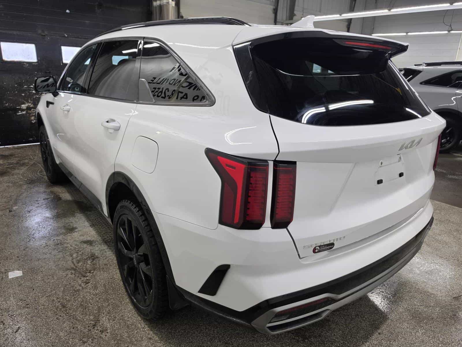 2023 Kia Sorento EX - Image 6