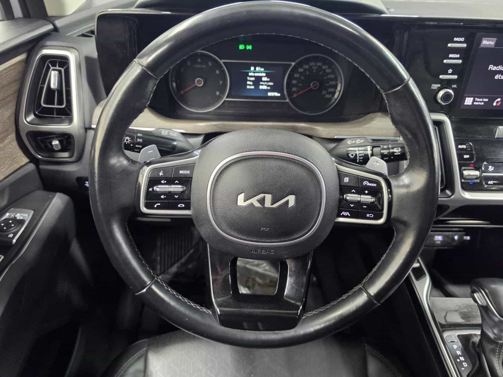 2023 Kia Sorento EX - Image 13