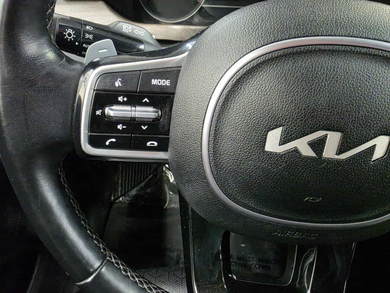 2023 Kia Sorento EX - Image 15