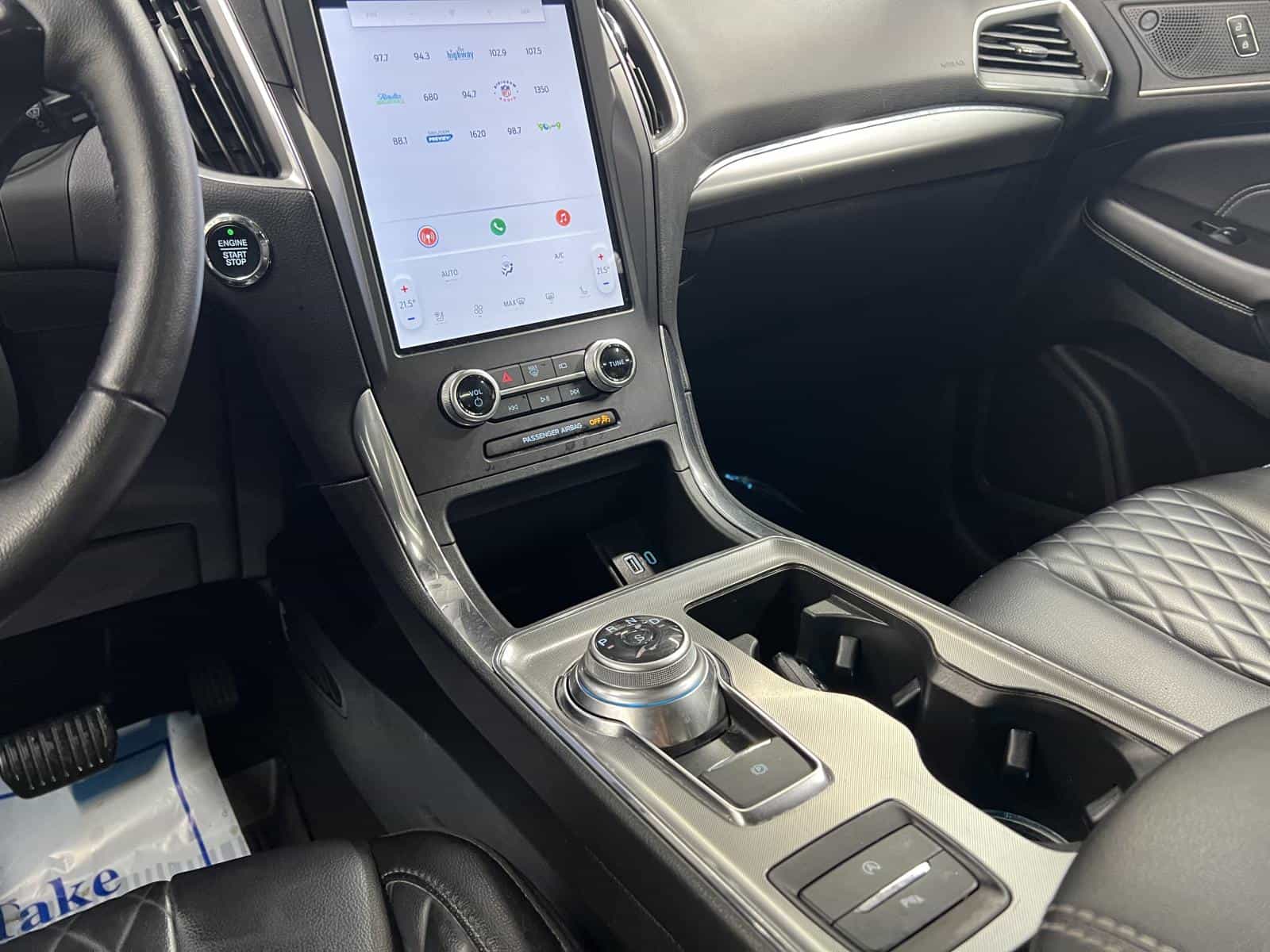 2024 Ford Edge Titanium - Image 12