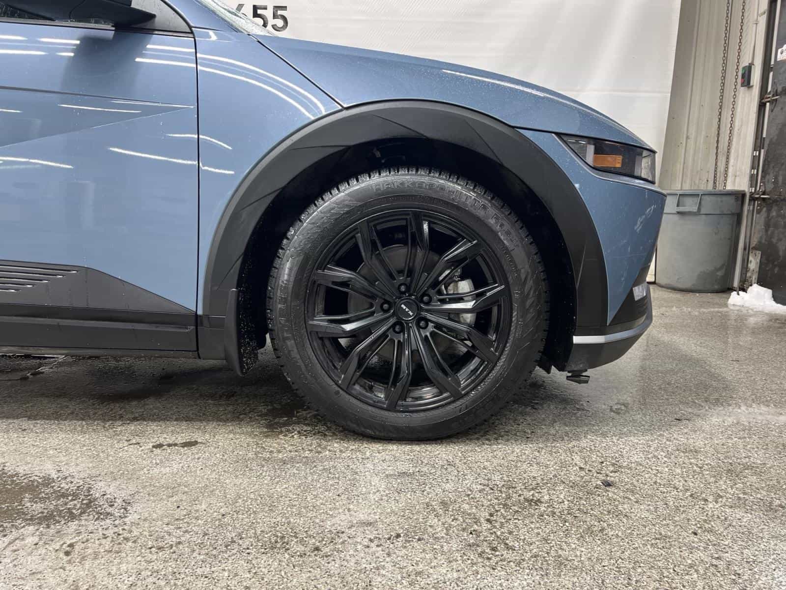 2024 Hyundai Ioniq 5 Preferred Long Range - Image 3