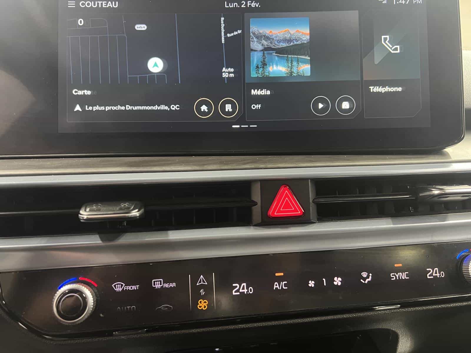 2024 Kia Sorento X-Pro - Image 12