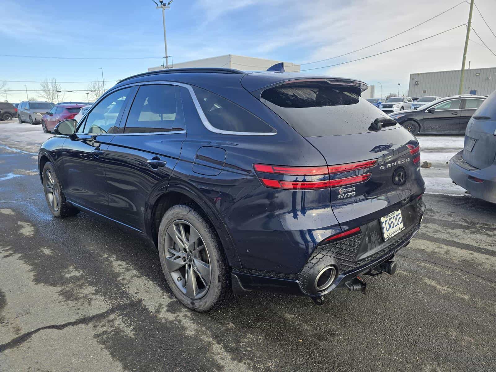 2023 Genesis GV70 Prestige 2.5T - Image 6
