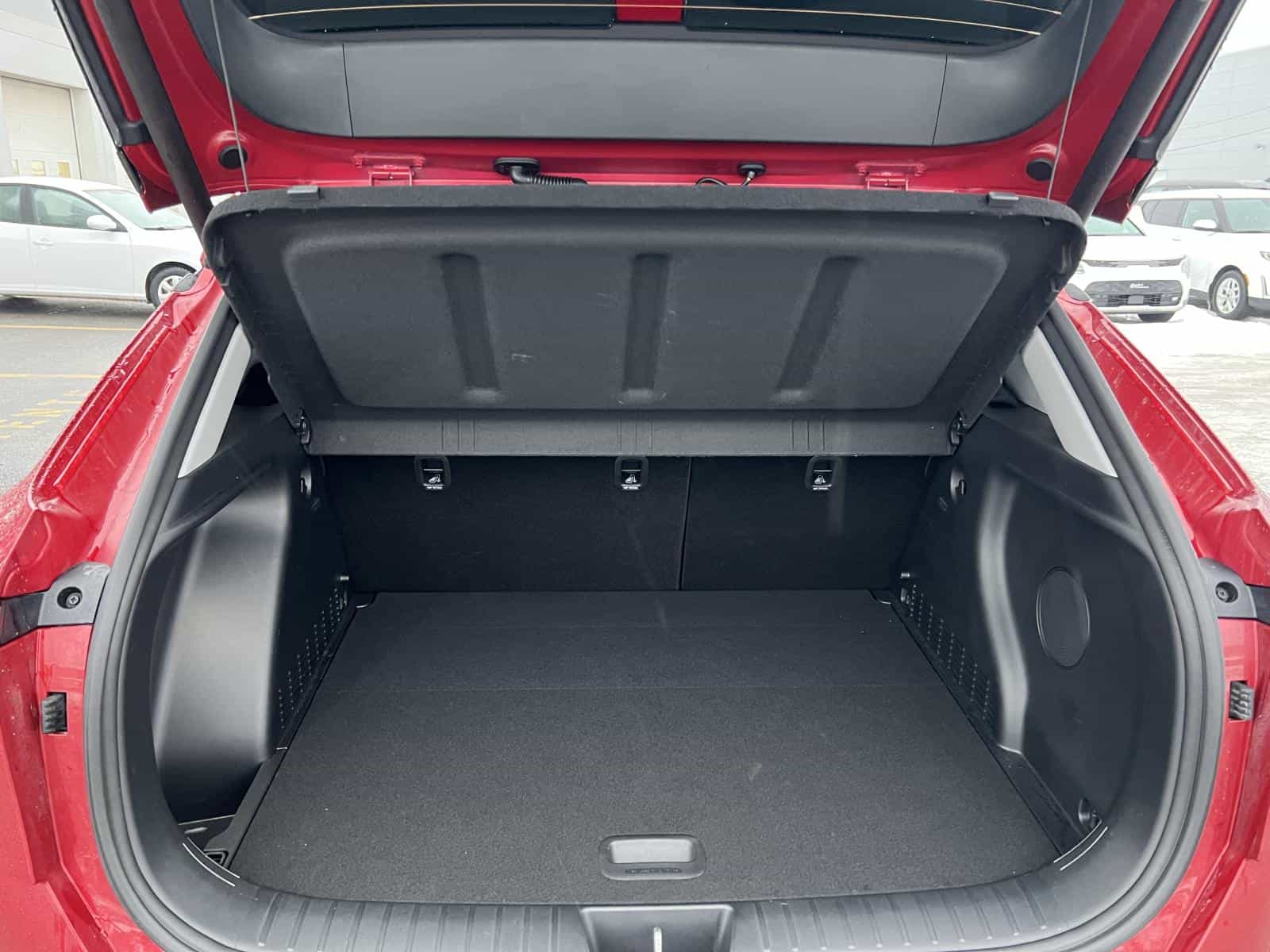 2026 Hyundai Kona EV Pref w/Ultimate - Image 7