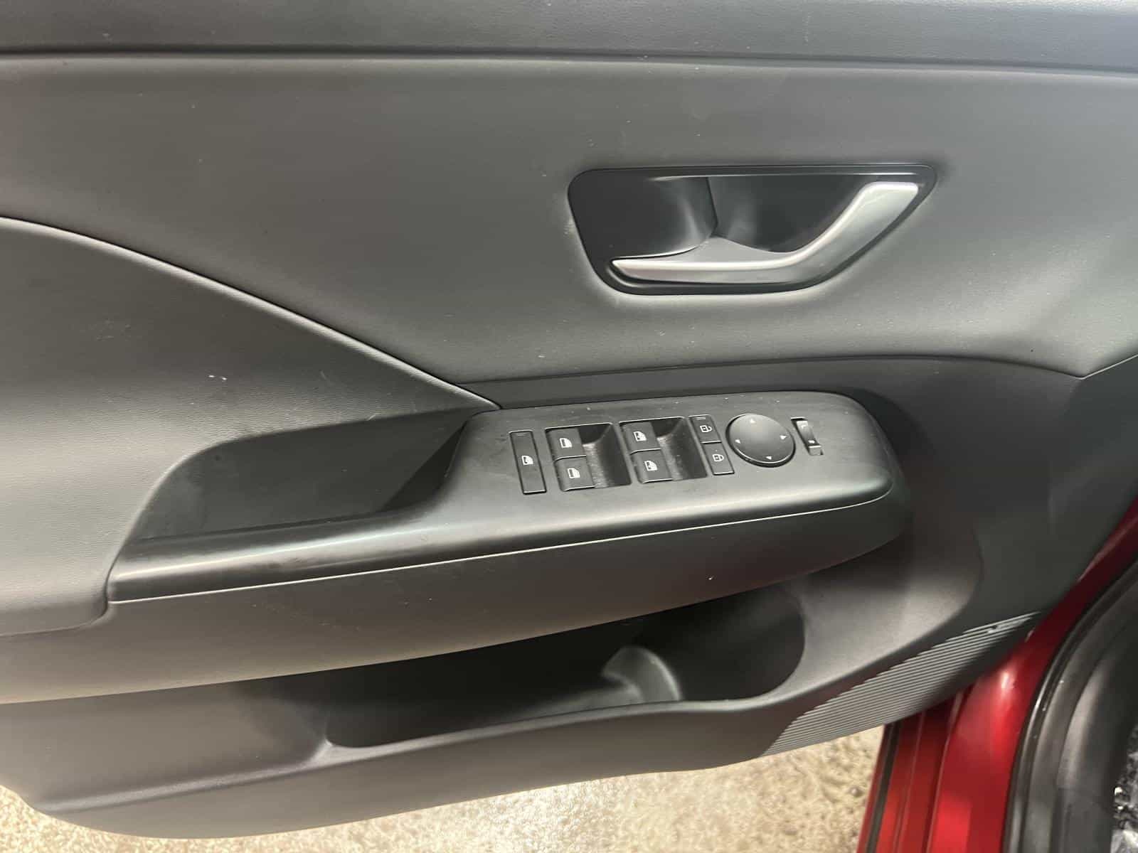 2026 Hyundai Kona EV Pref w/Ultimate - Image 16