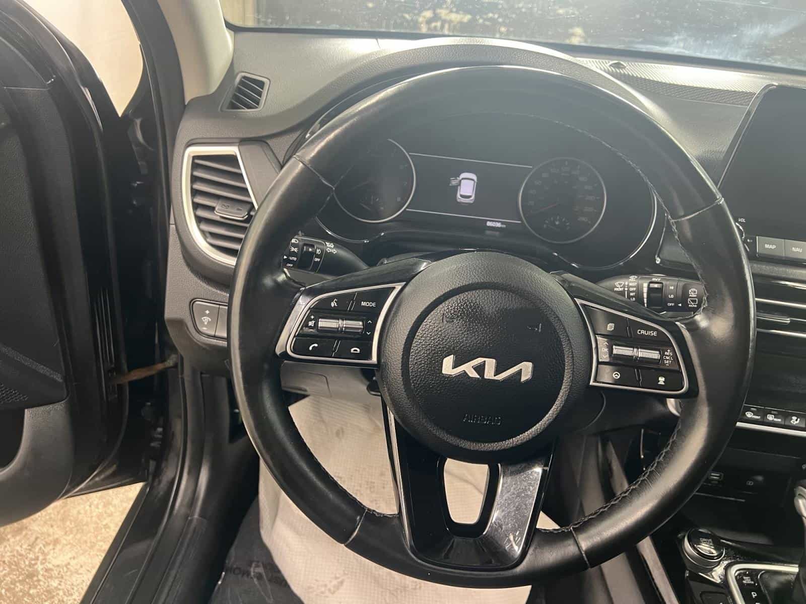 2022 Kia Seltos EX Premium - Image 16