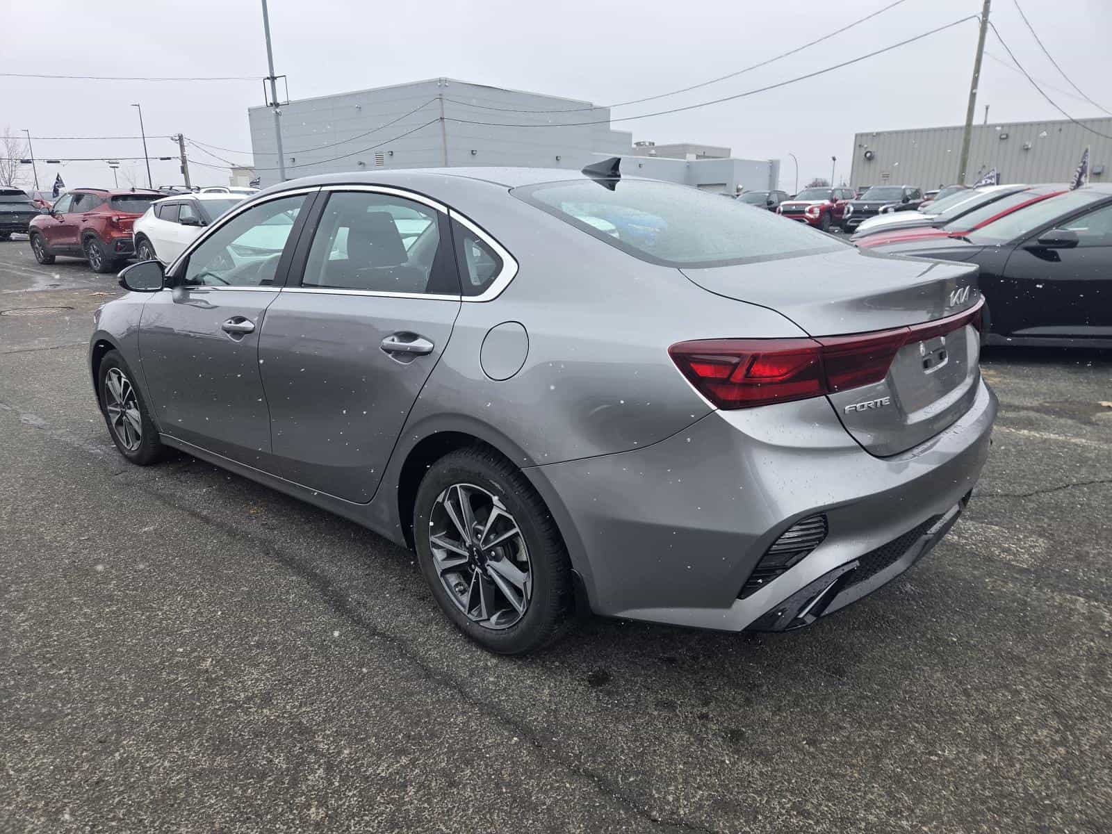 2024 Kia Forte EX - Image 3