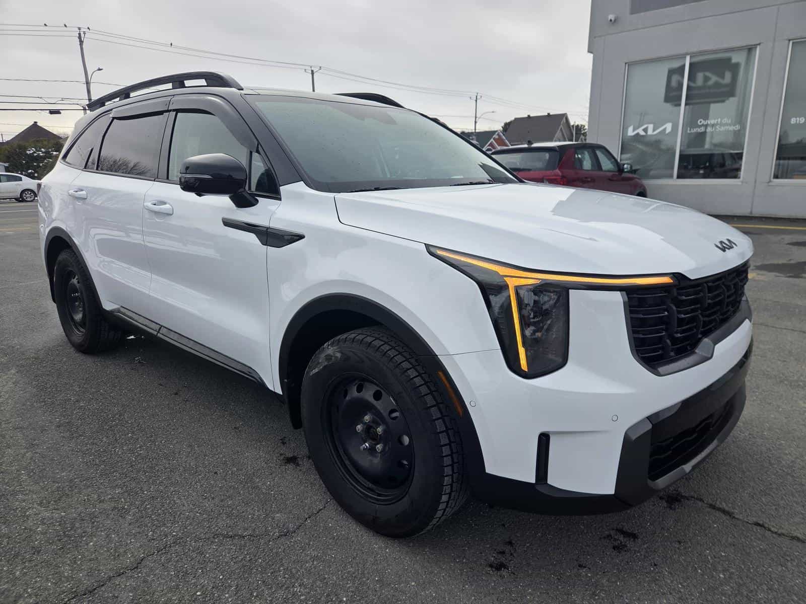 2024 Kia Sorento X-Line Limited - Image 3