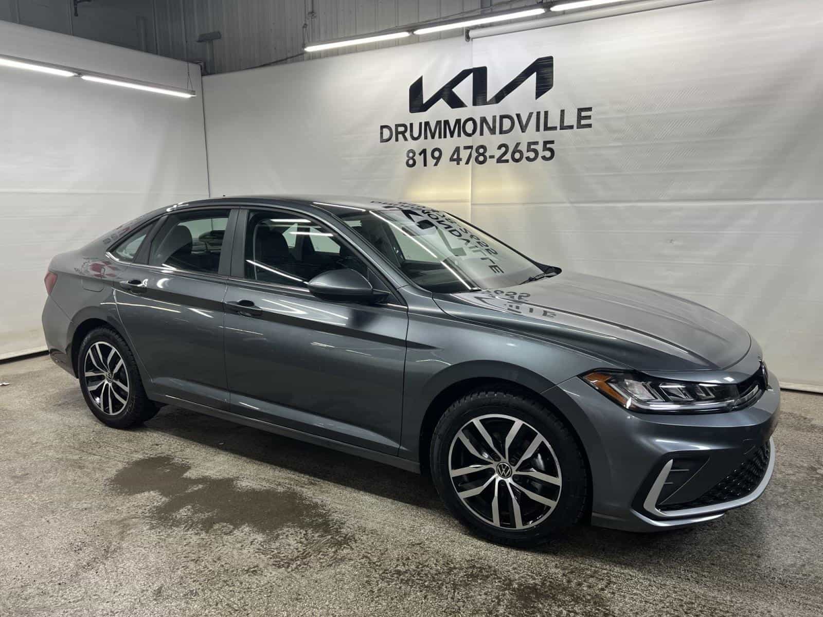 2025 Volkswagen Jetta Comfortline - Image 1