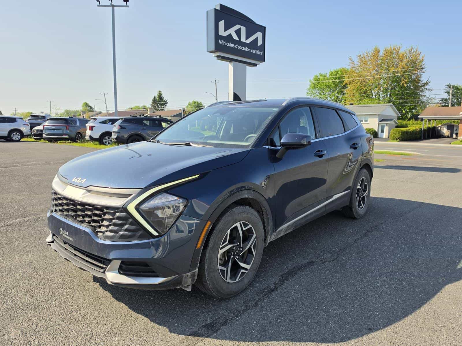 2023 Kia Sportage LX - Image 1