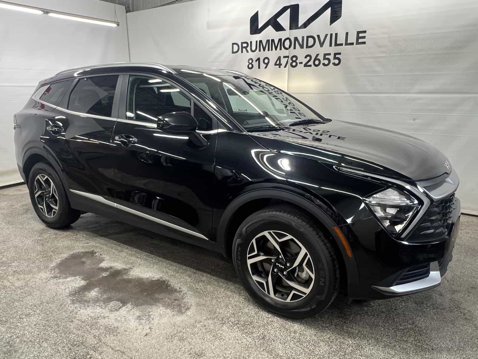 2024 Kia Sportage LX AWD - Image 1