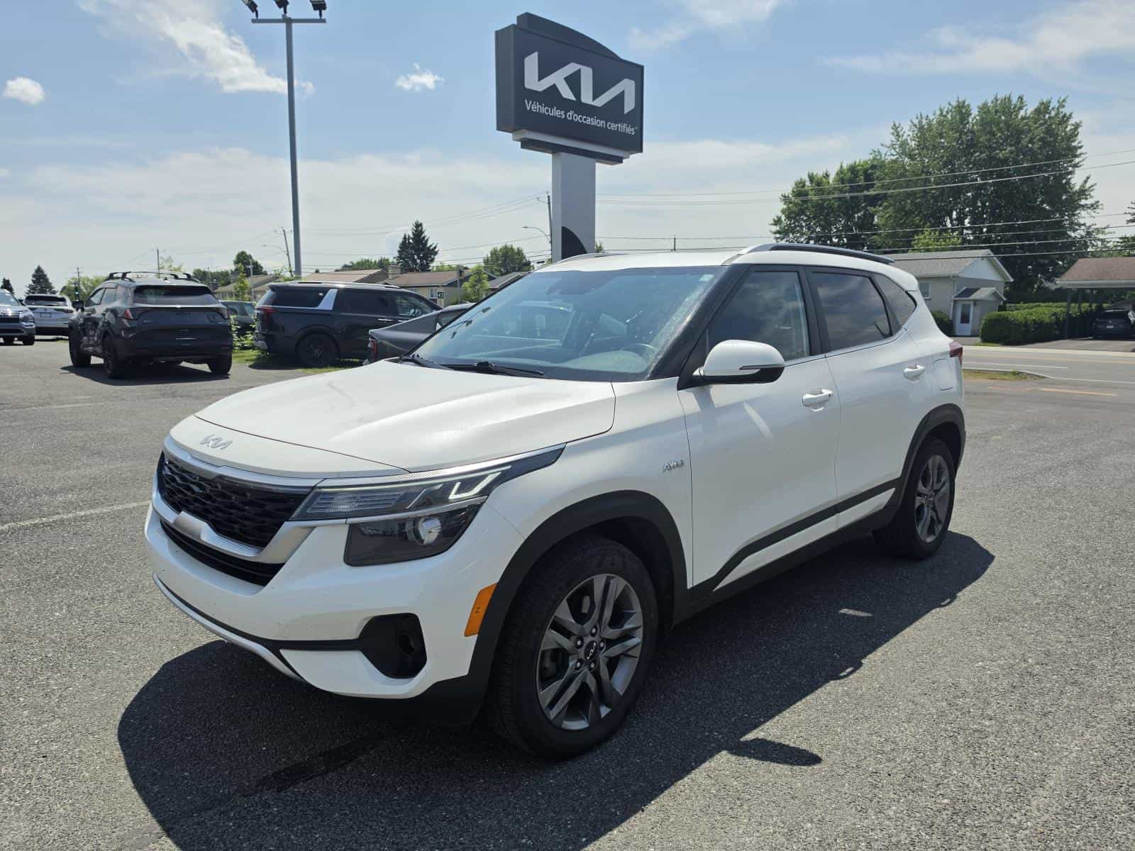 2023 Kia Seltos EX - Image 1