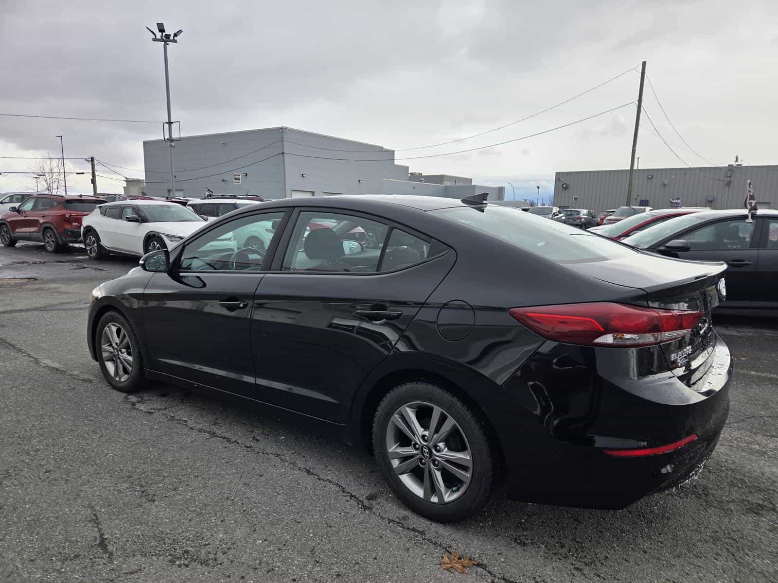 Image 2 Hyundai Elantra GL 2018