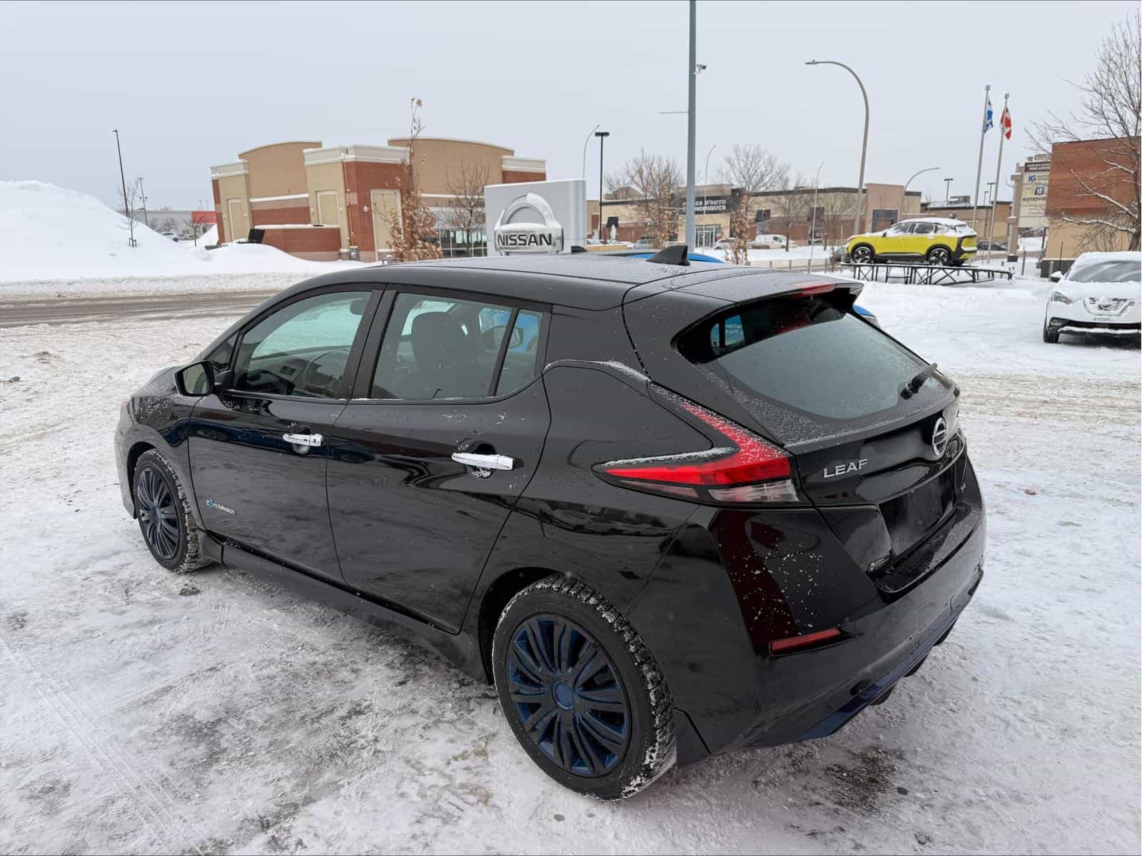 2019 Nissan Leaf SV - Image 6