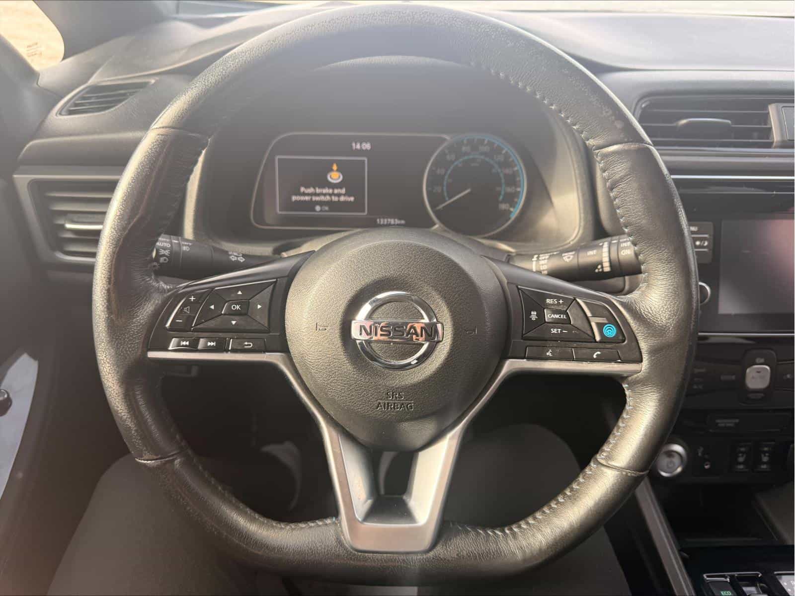 2019 Nissan Leaf SV - Image 12