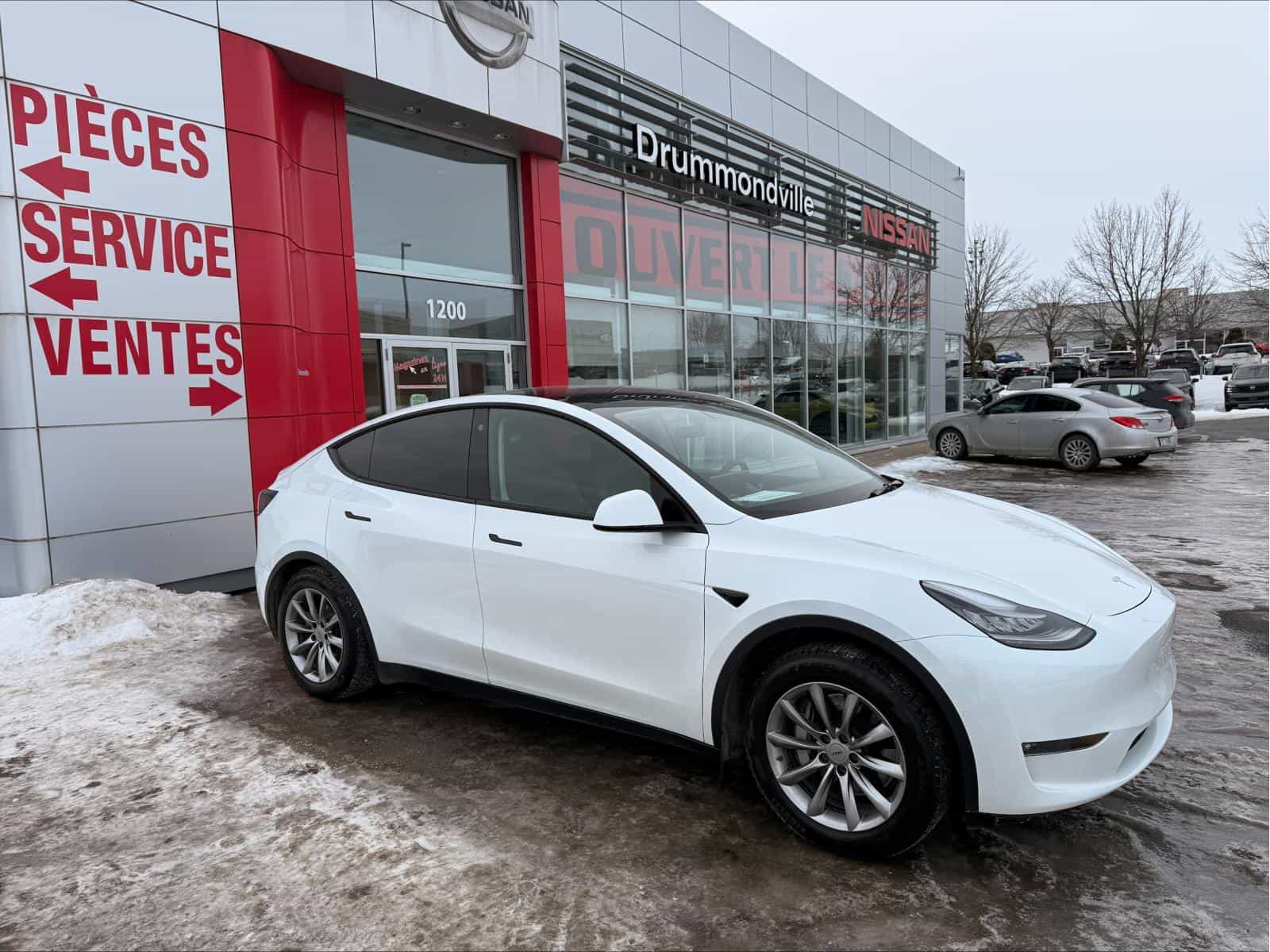 2021 Tesla Model Y Standard Range - Image 1