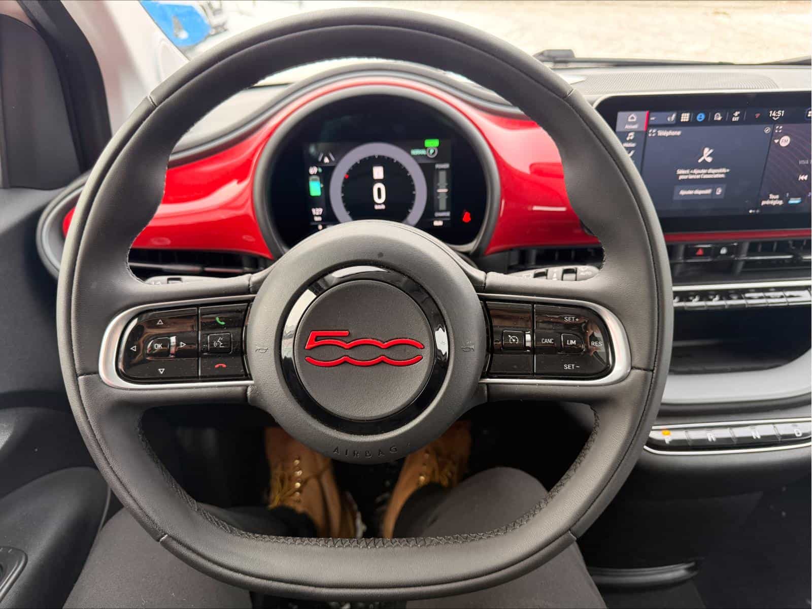 2024 Fiat 500E 500e RED - Image 12