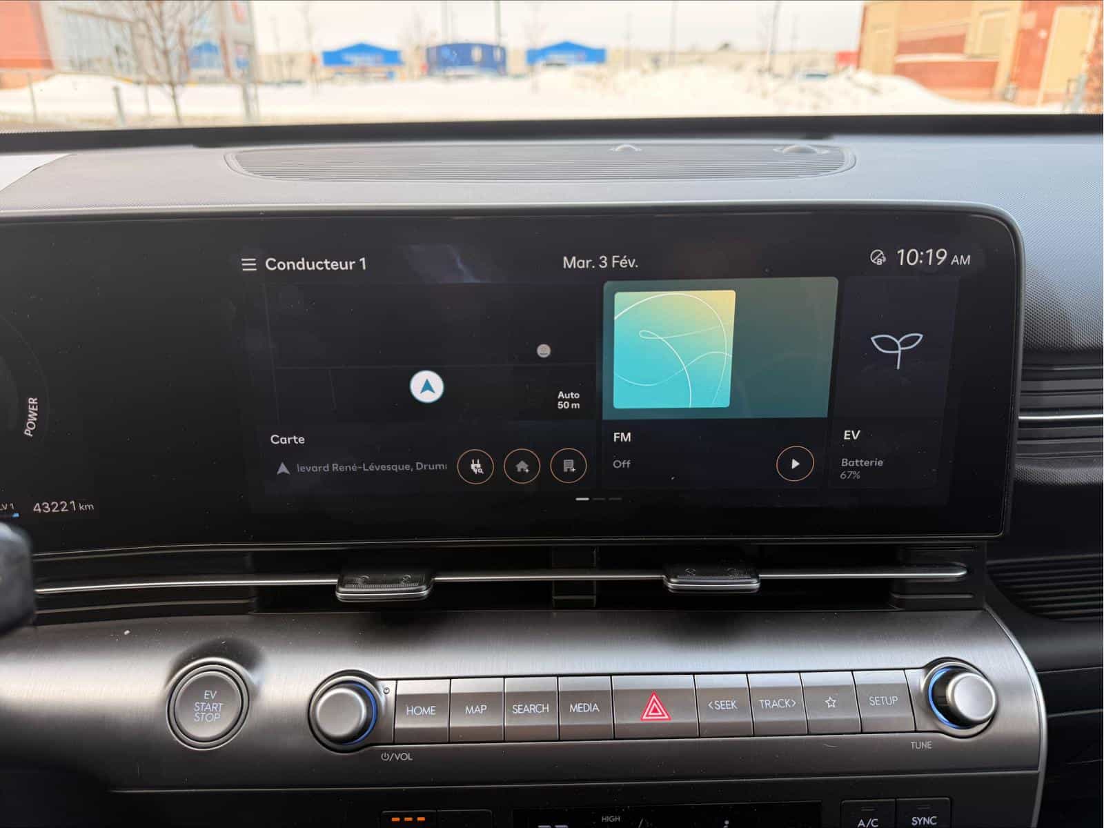 2025 Hyundai Kona EV Preferred - Image 16