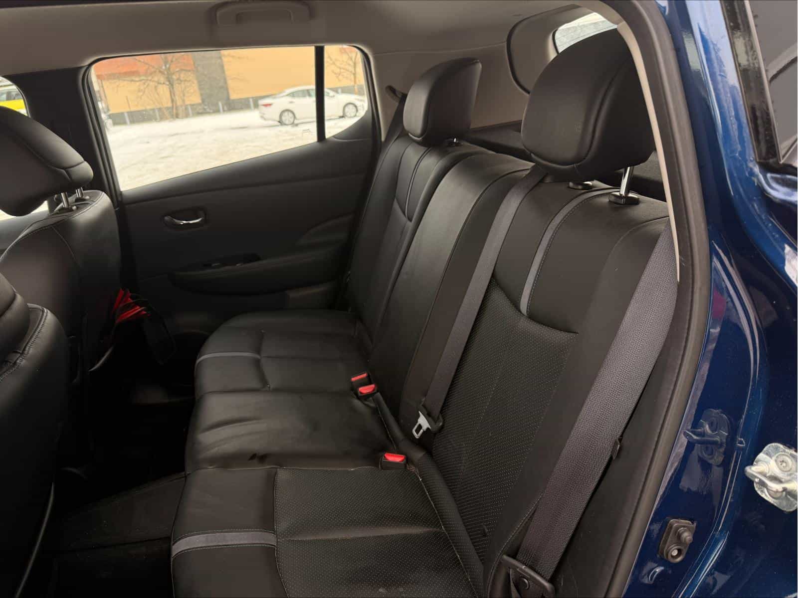 2018 Nissan Leaf SL - Image 21