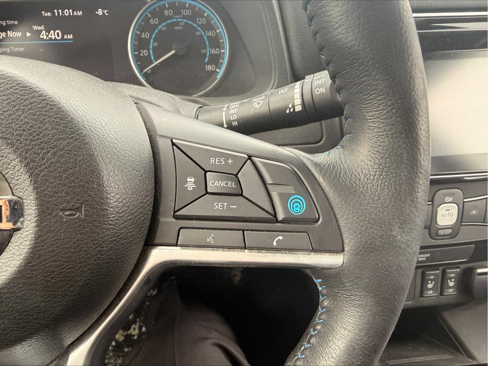 2018 Nissan Leaf SL - Image 14