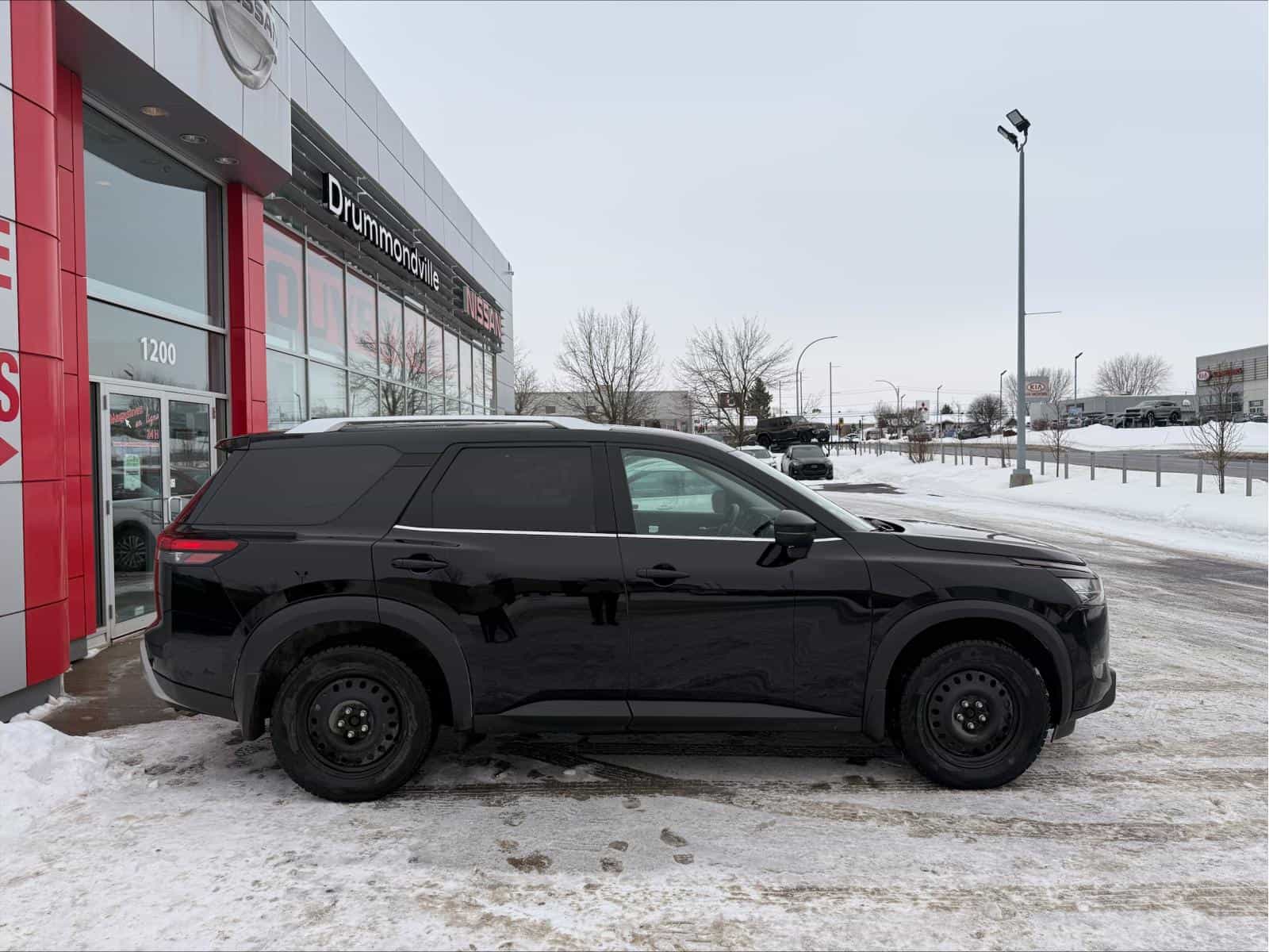 Image 6 Nissan Pathfinder SL 2023