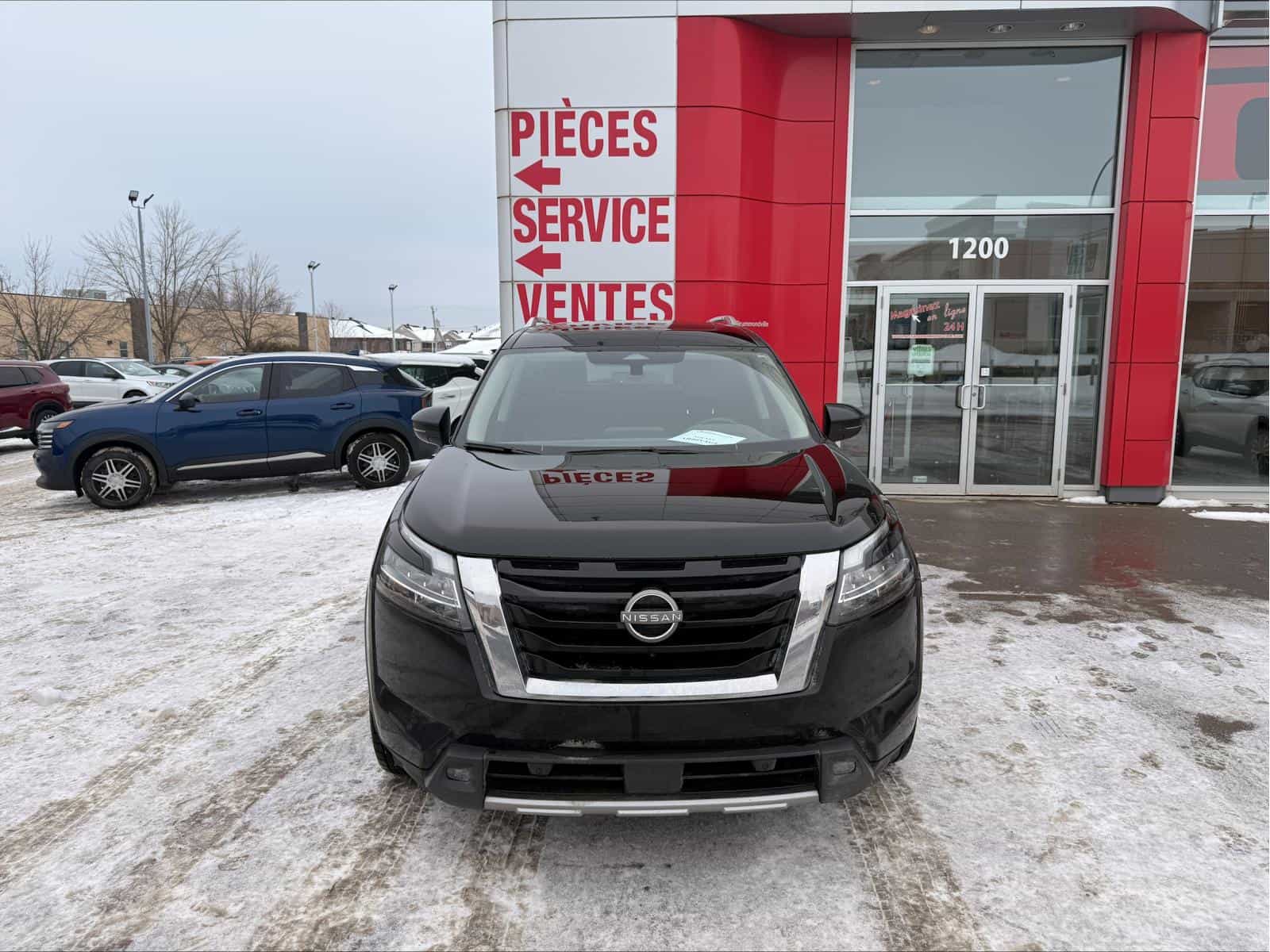 Image 3 Nissan Pathfinder SL 2023