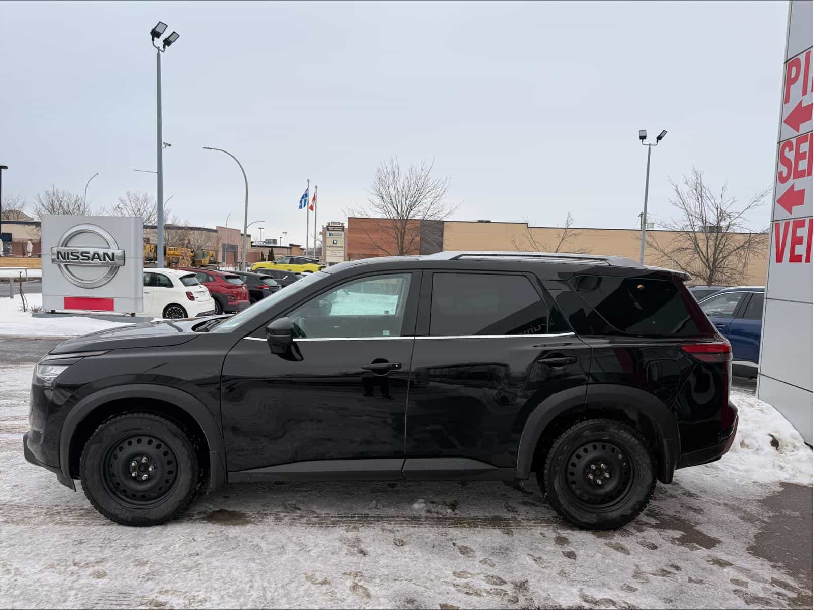 Image 5 Nissan Pathfinder SL 2023