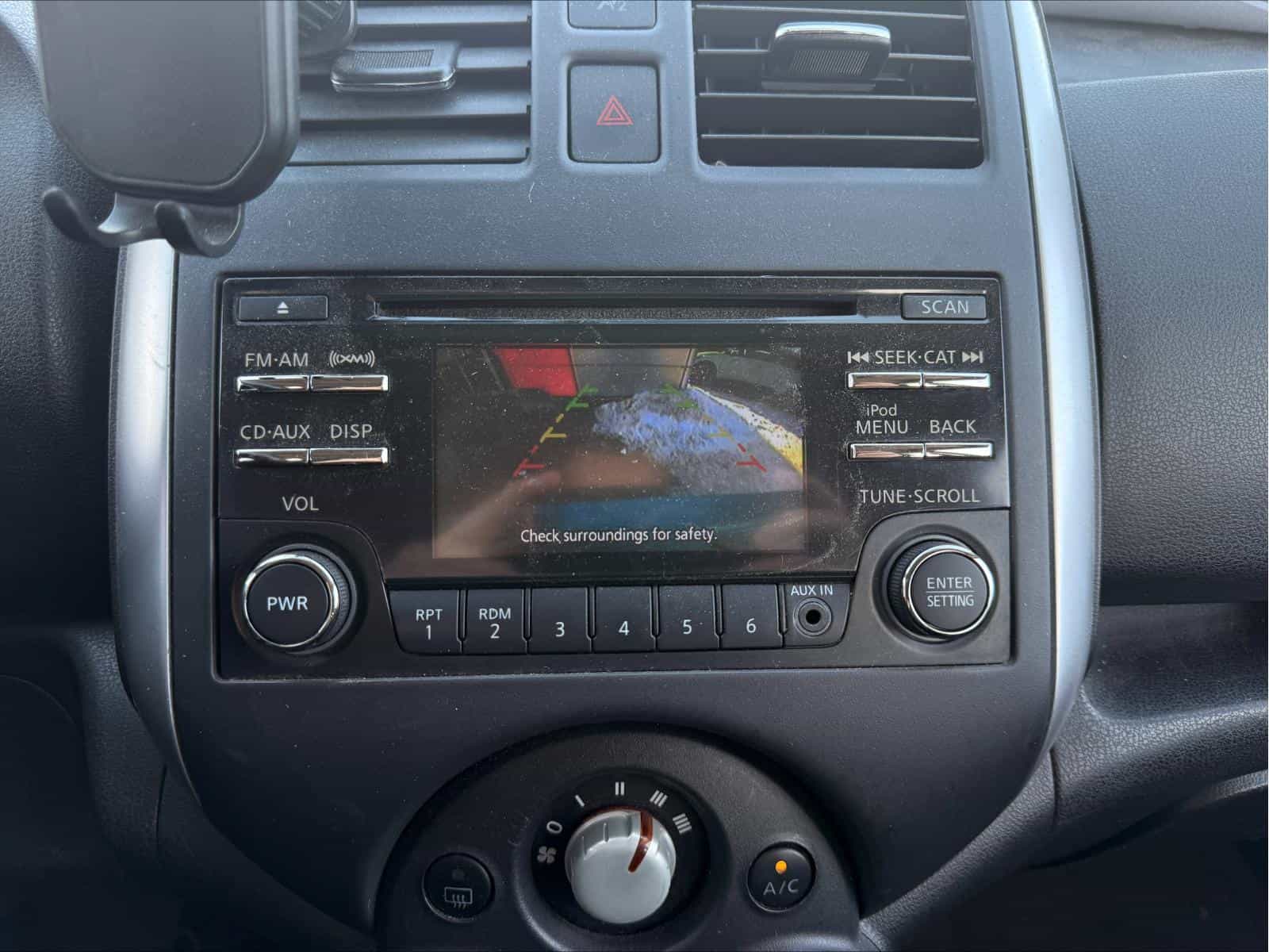 2014 Nissan Versa Note SV - Image 14