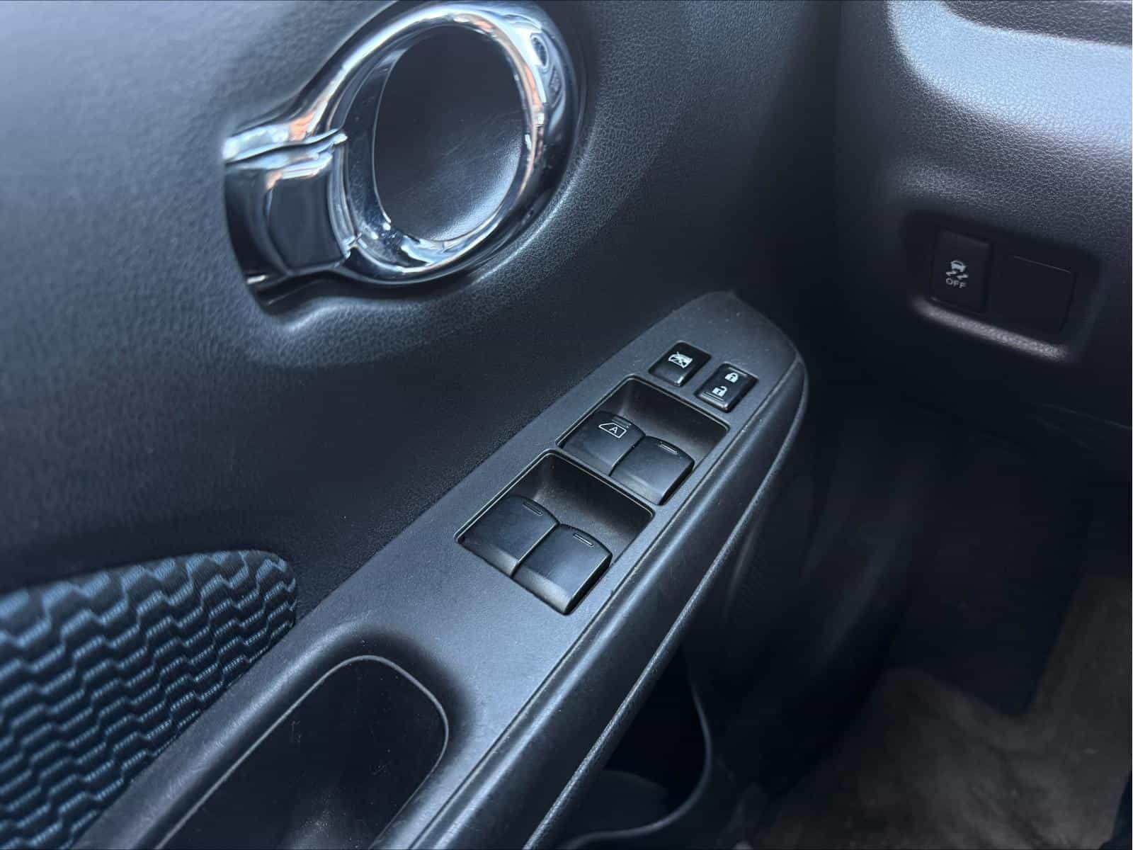 2014 Nissan Versa Note SV - Image 16