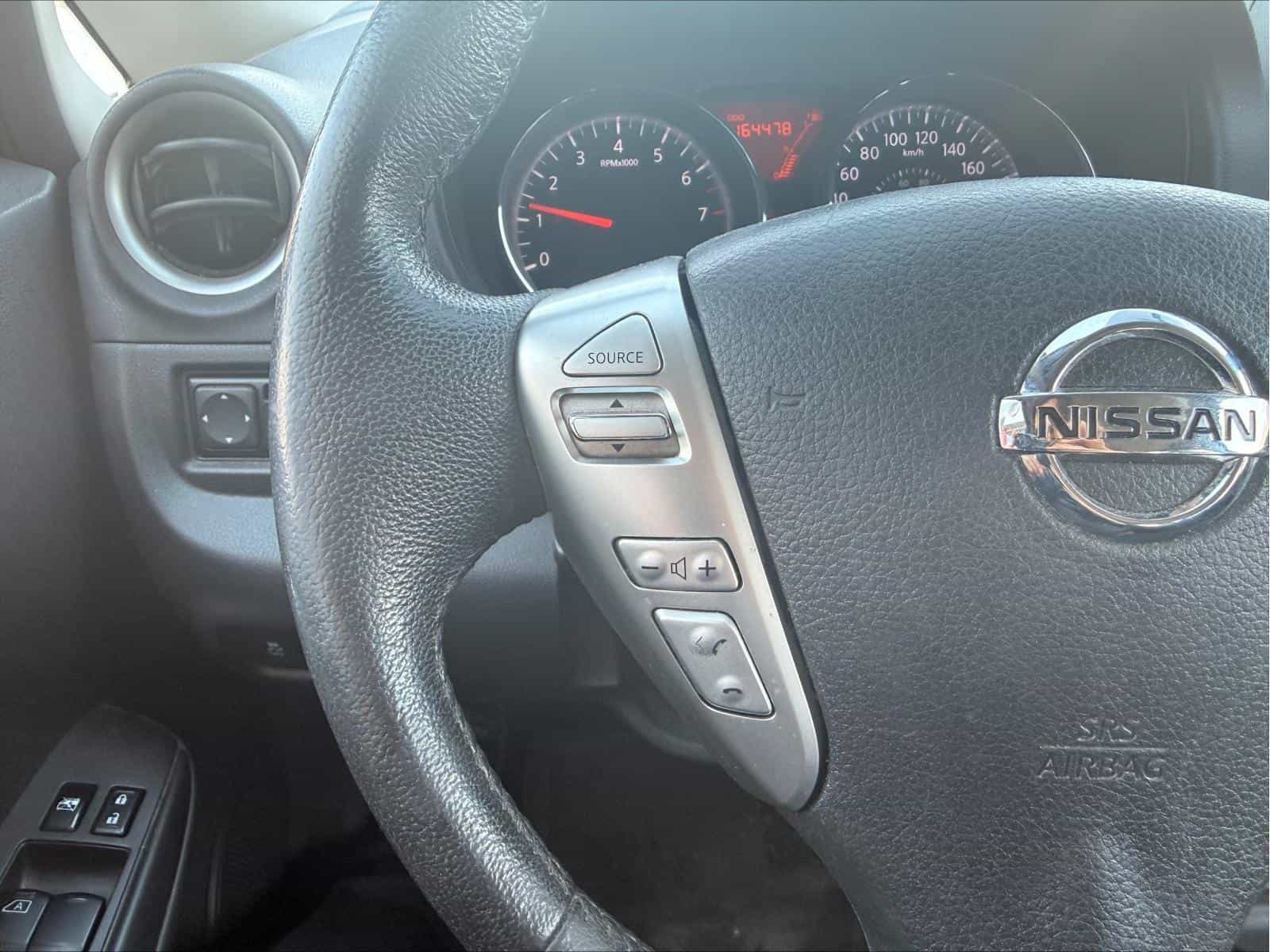 2014 Nissan Versa Note SV - Image 10