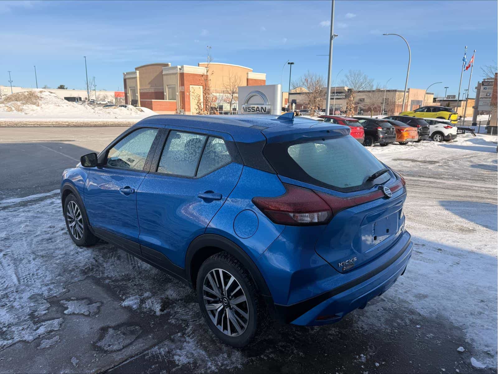 2021 Nissan Kicks SV - Image 7