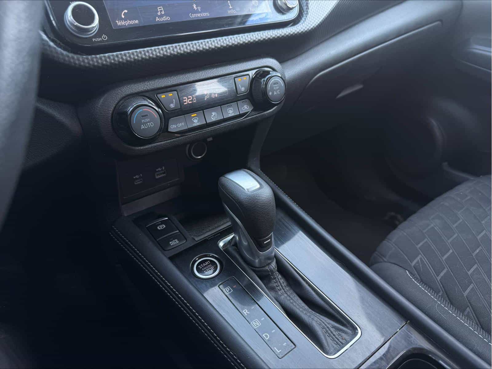 2021 Nissan Kicks SV - Image 16