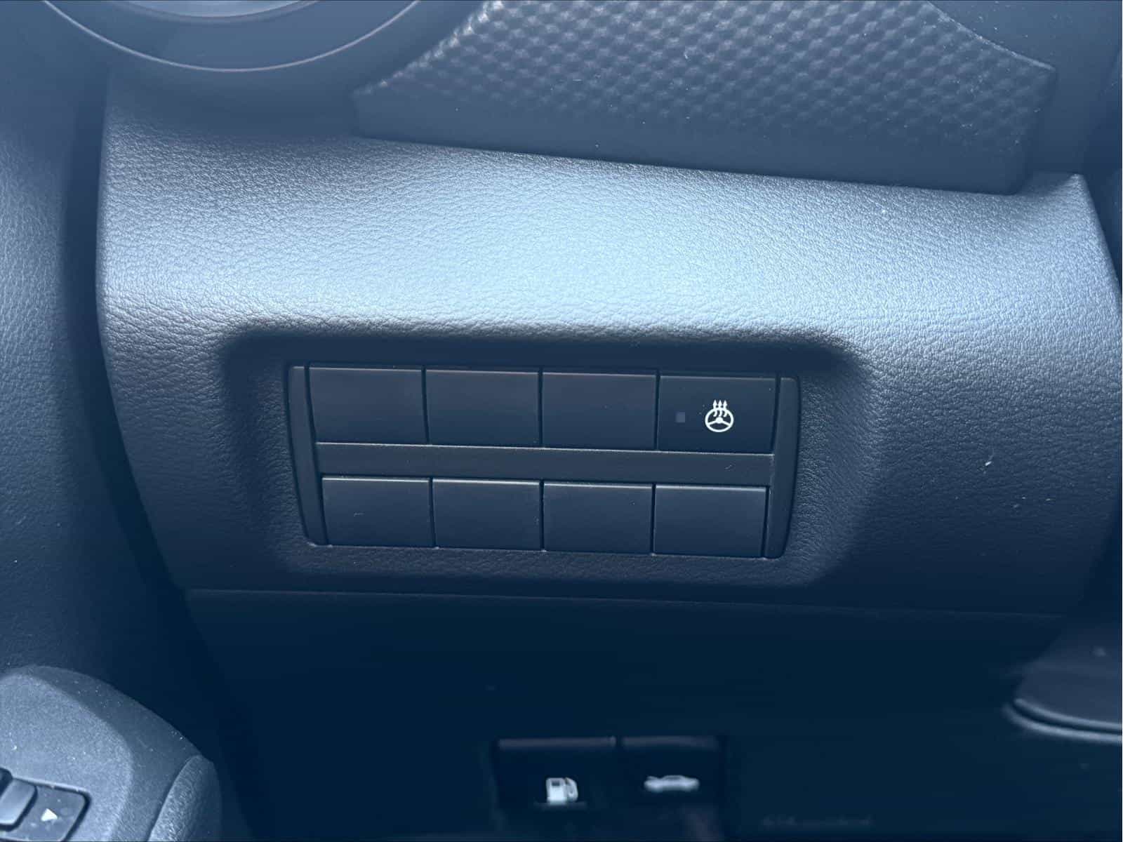 2021 Nissan Kicks SV - Image 18