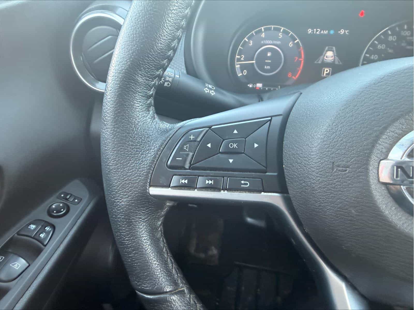 2021 Nissan Kicks SV - Image 11