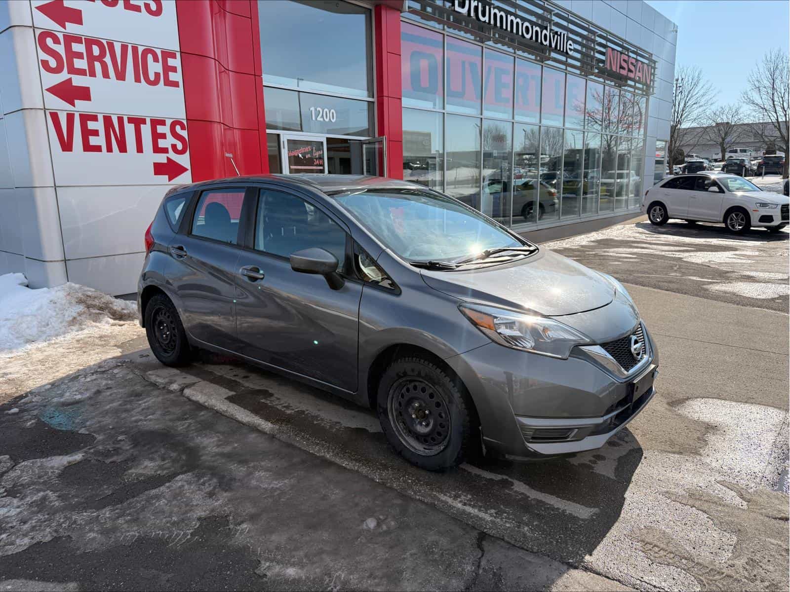2018 Nissan Versa Note SV - Image 1