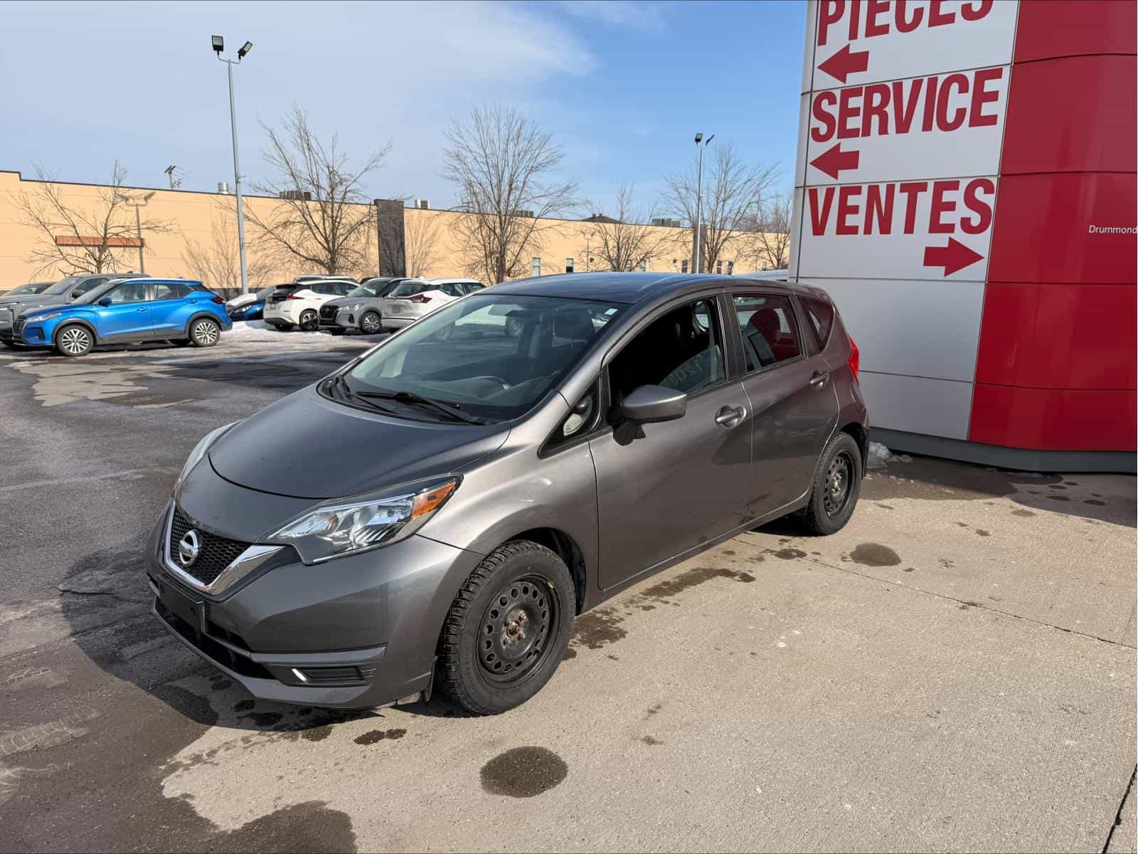 Image 4 Nissan Versa Note SV 2018
