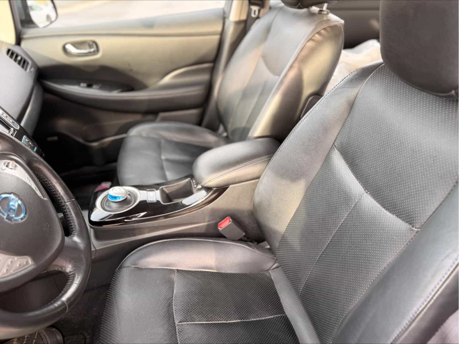 Image 8 Nissan Leaf SL 2014