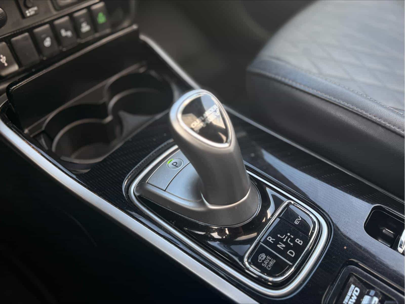 2022 Mitsubishi Outlander Black Edition - Image 15