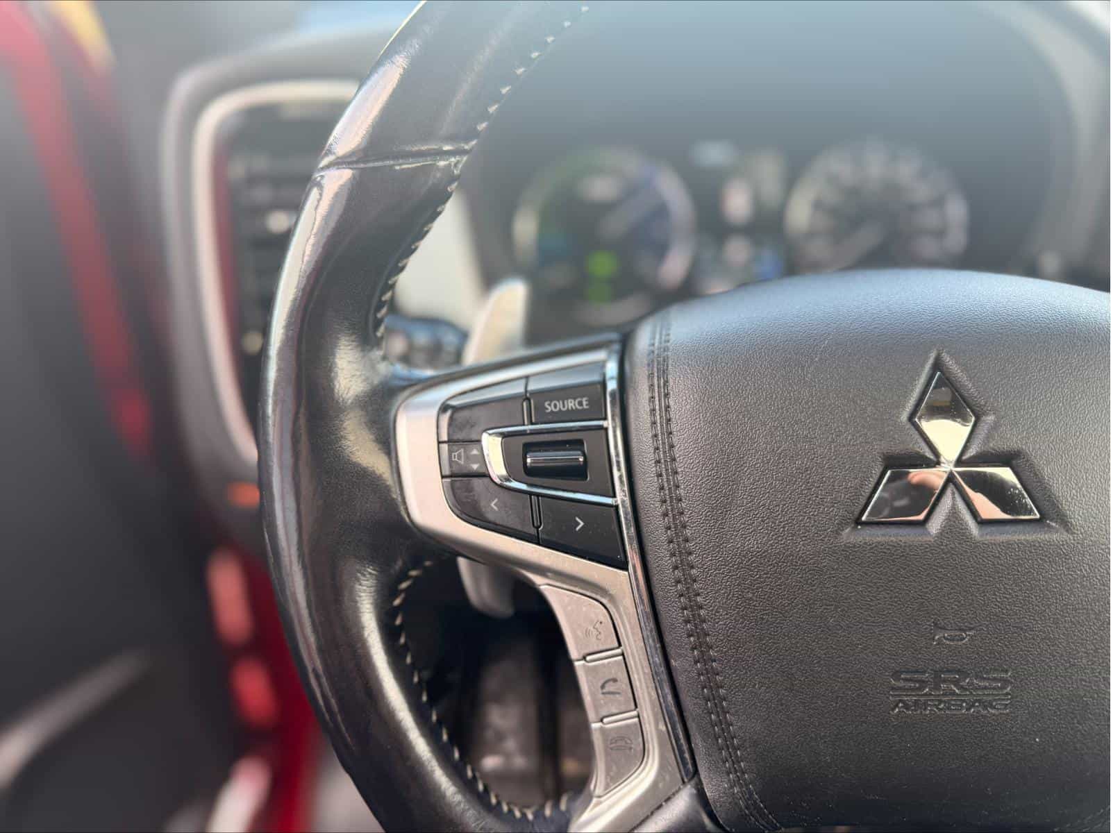2022 Mitsubishi Outlander Black Edition - Image 10