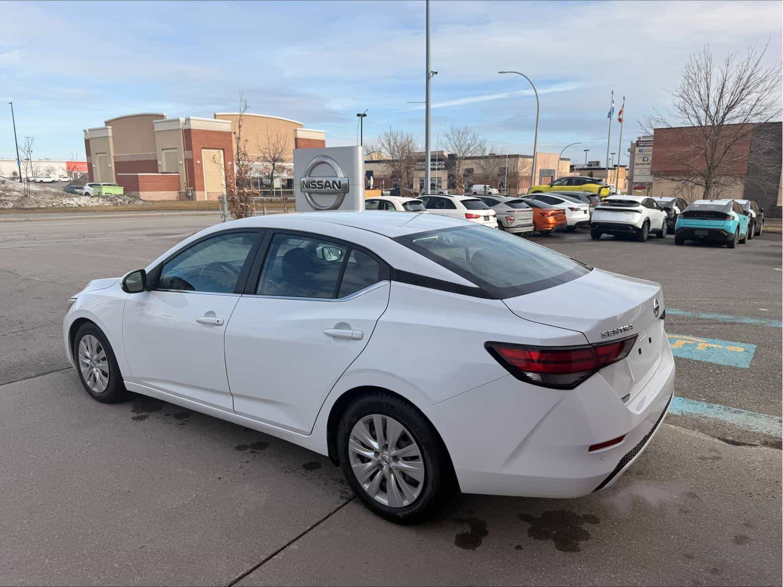 Image 5 Nissan Sentra S 2021