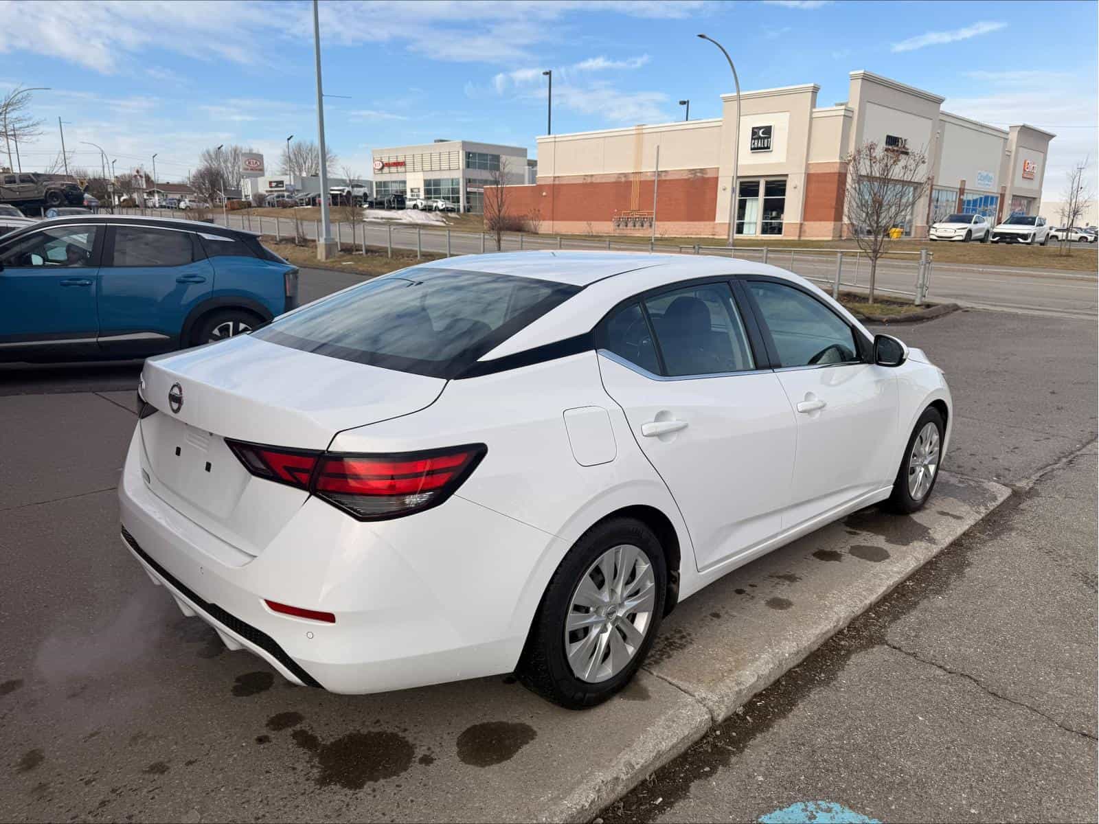 Image 8 Nissan Sentra S 2021